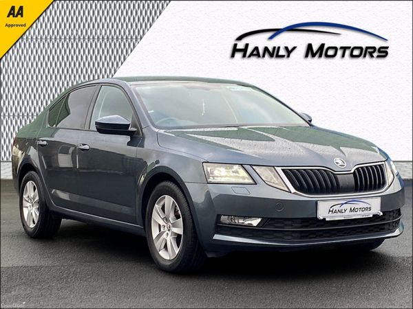 Skoda Octavia Hatchback, Diesel, 2020, Grey