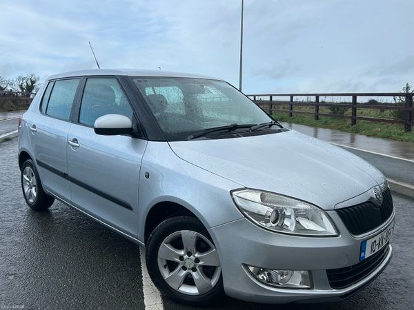 Skoda Fabia Hatchback, Petrol, 2010, Silver