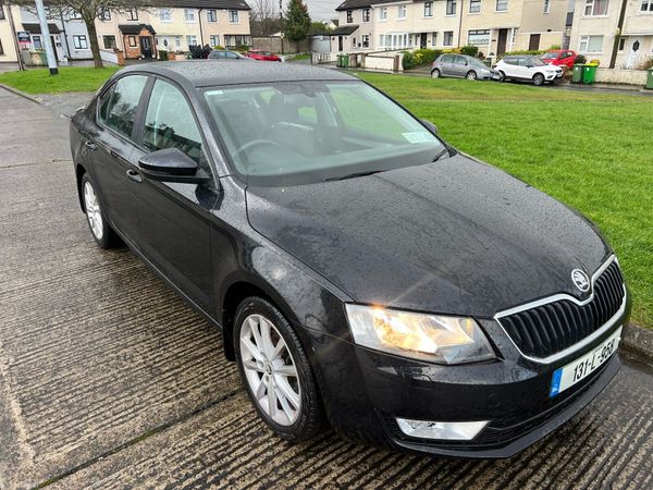 Skoda Octavia Hatchback, Diesel, 2013, Black