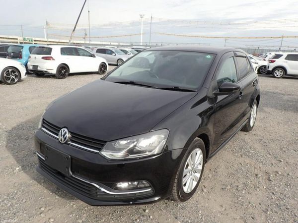 Volkswagen Polo Hatchback, Petrol, 2016, Black