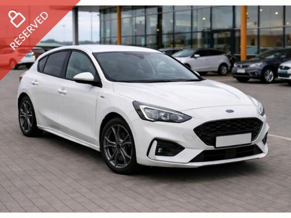 Ford Focus Hatchback, Diesel, 2021, White