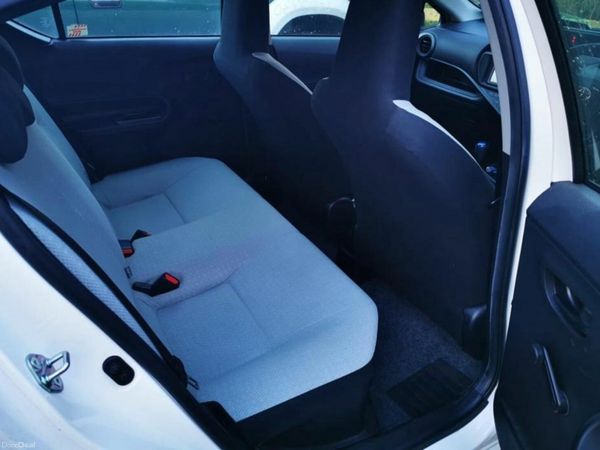 Toyota Aqua Hatchback, Petrol Hybrid, 2015, White