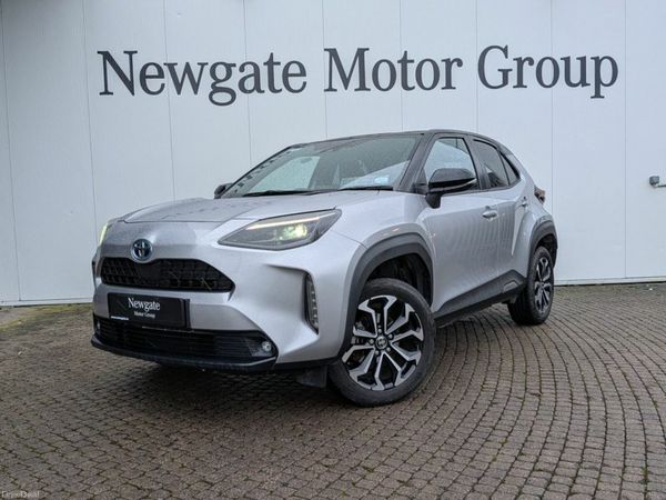 Toyota Yaris Hatchback, Petrol Hybrid, 2023, Grey