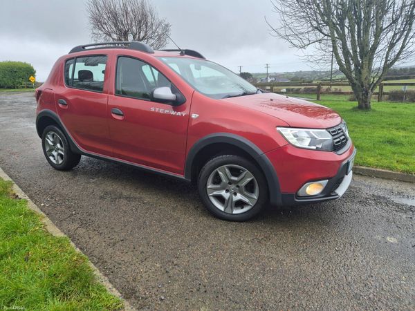 Dacia Sandero Stepway Hatchback, Diesel, 2017, Red