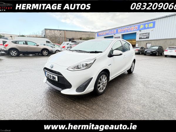 Toyota Aqua Hatchback, Petrol Hybrid, 2017, White