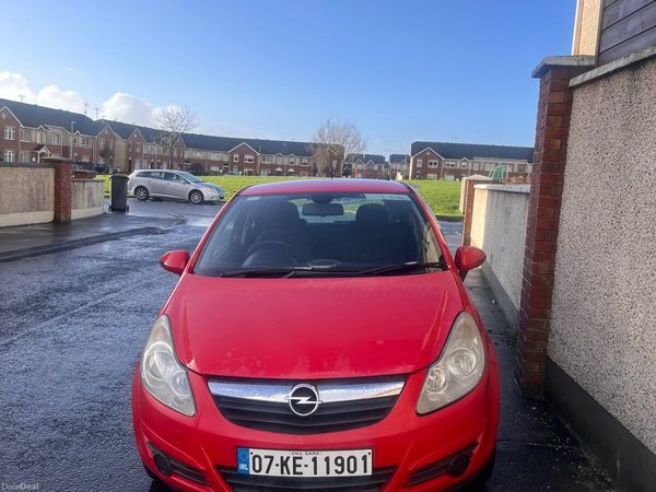 Vauxhall Corsa Hatchback, Petrol, 2007, Red