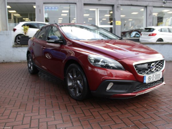 Volvo V40 Hatchback, Diesel, 2016, Red