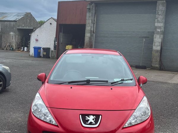 Peugeot 207 Hatchback, Diesel, 2010, Red
