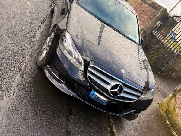 Mercedes-Benz E-Class Saloon, Diesel, 2014, Black