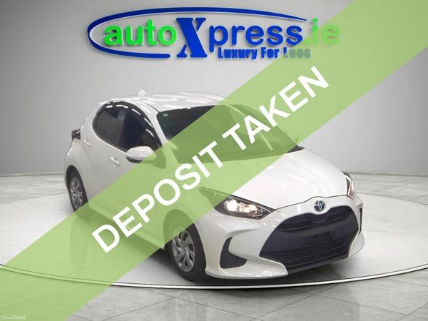 Toyota Yaris Hatchback, Petrol Hybrid, 2020, White
