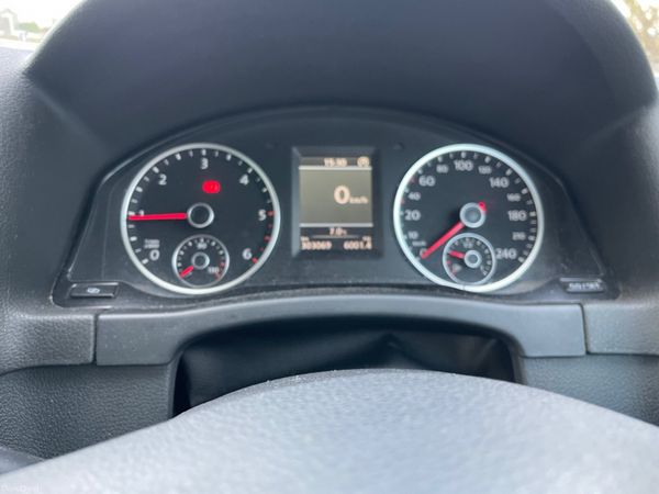 Volkswagen Tiguan SUV, Diesel, 2012, Grey