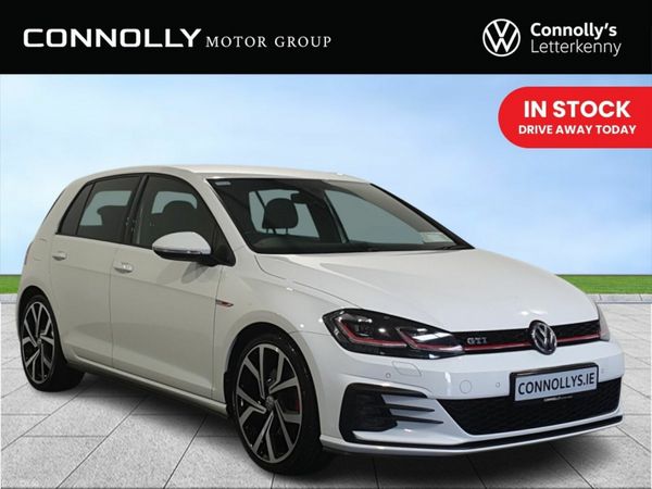 Volkswagen Golf Hatchback, Petrol, 2018, White