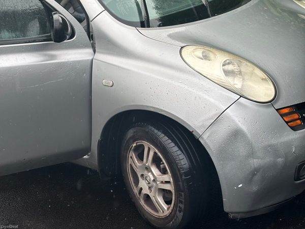 Nissan Micra Hatchback, Petrol, 2003, Silver