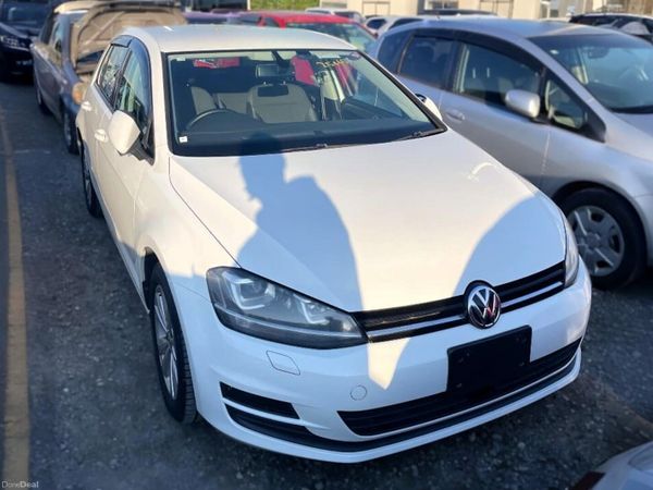 Volkswagen Golf Hatchback, Petrol, 2014, White