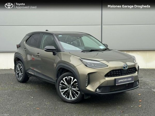 Toyota Yaris Cross Hatchback, Petrol Hybrid, 2024, Green