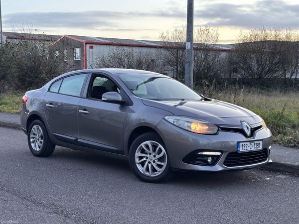 Renault Fluence Saloon, Diesel, 2013, Grey