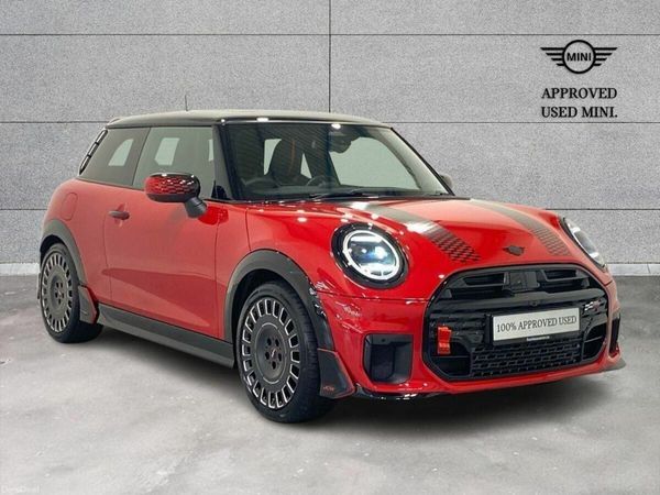 Mini Cooper Hatchback, Petrol, 2025, Red