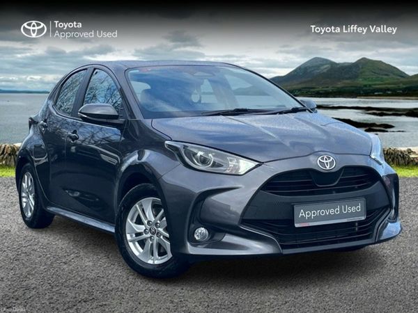 Toyota Yaris Hatchback, Petrol Hybrid, 2024, Grey