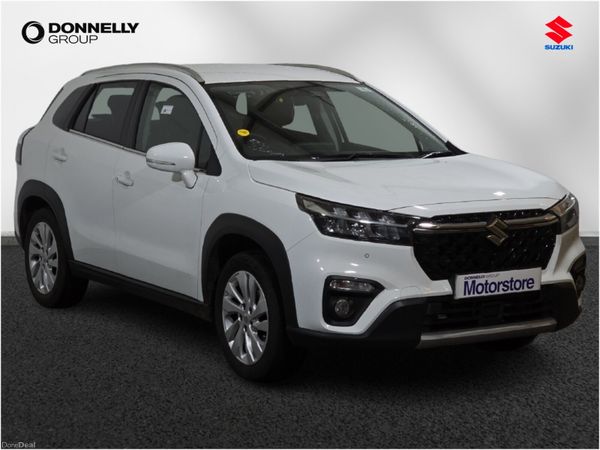 Suzuki S-CROSS Hatchback, Petrol, 2023, White