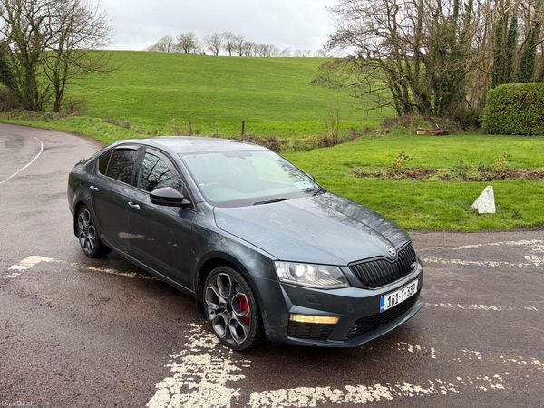 Skoda Octavia Saloon, Diesel, 2016, Grey