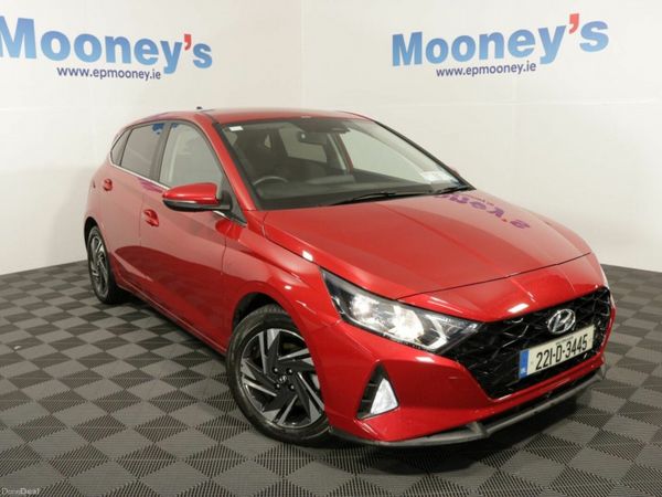Hyundai i20 Hatchback, Petrol, 2022, Red