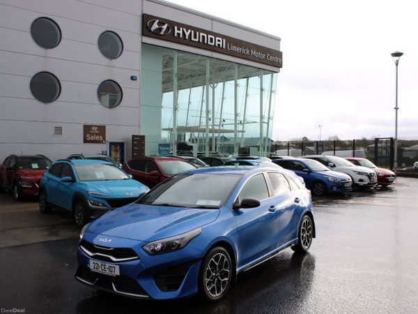 Kia Ceed Hatchback, Petrol, 2022, Blue