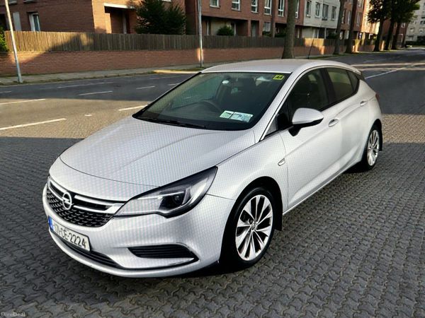 Opel Astra Hatchback, Petrol, 2017, Grey