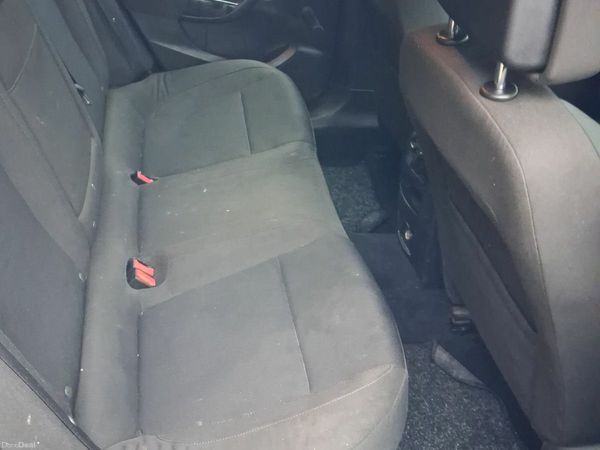 Vauxhall Insignia Hatchback, Diesel, 2011, Black