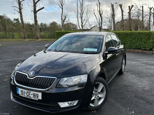 Skoda Octavia Saloon, Diesel, 2015, Black