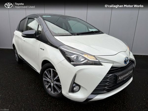 Toyota Yaris Hatchback, Petrol Hybrid, 2020, White