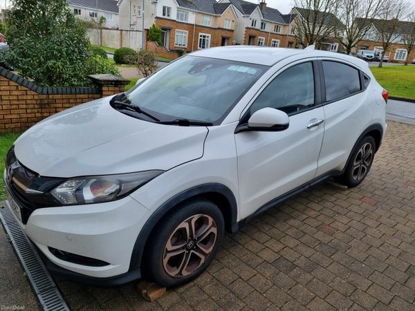 Honda HR-V SUV, Petrol, 2016, White