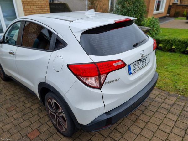 Honda HR-V SUV, Petrol, 2016, White