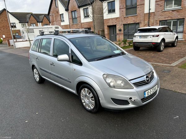 Opel Zafira MPV, Petrol, 2010, Silver
