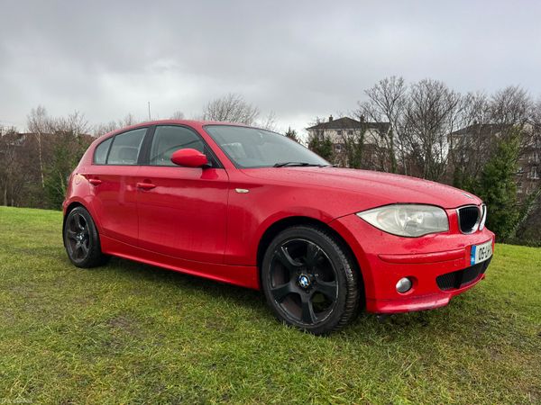 BMW 1-Series Hatchback, Petrol, 2005, Red