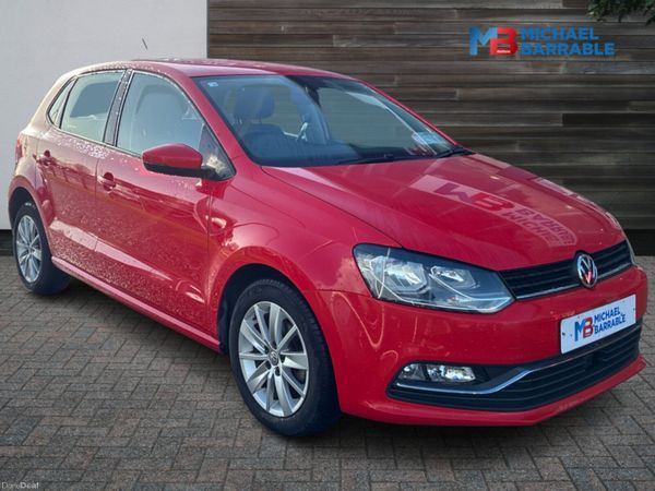Volkswagen Polo Hatchback, Petrol, 2014, Red