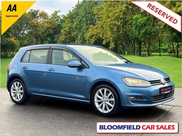 Volkswagen Golf Hatchback, Petrol, 2015, Blue