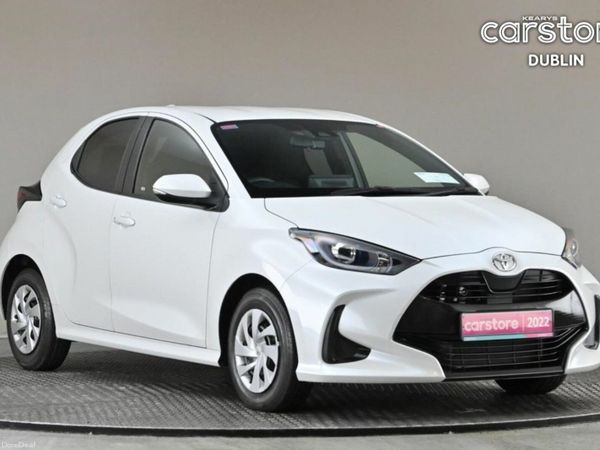 Toyota Yaris Hatchback, Petrol, 2022, White