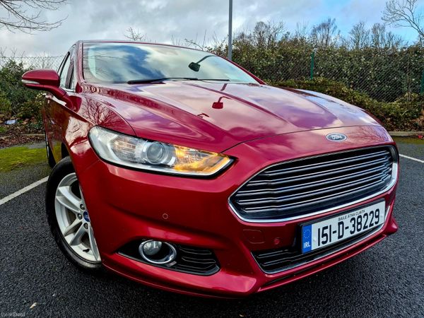 Ford Mondeo Hatchback, Diesel, 2015, Red