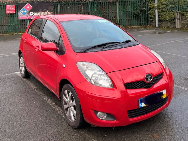Toyota Yaris Hatchback, Diesel, 2011, Red