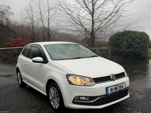 Volkswagen Polo Hatchback, Petrol, 2016, White