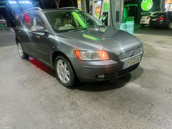 Volvo V50 Estate, Petrol, 2007, Grey