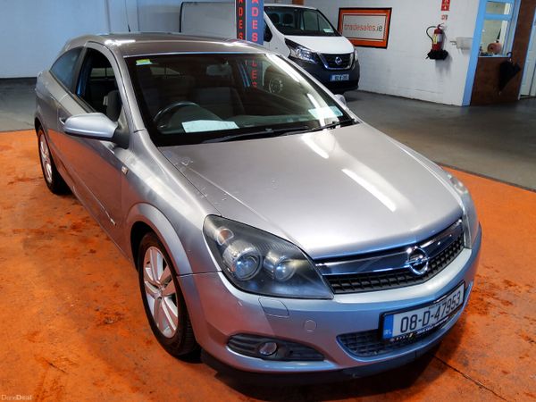 Opel Astra Hatchback, Petrol, 2008, Silver