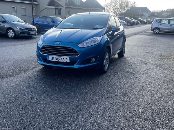 Ford Fiesta Hatchback, Petrol, 2014, Blue