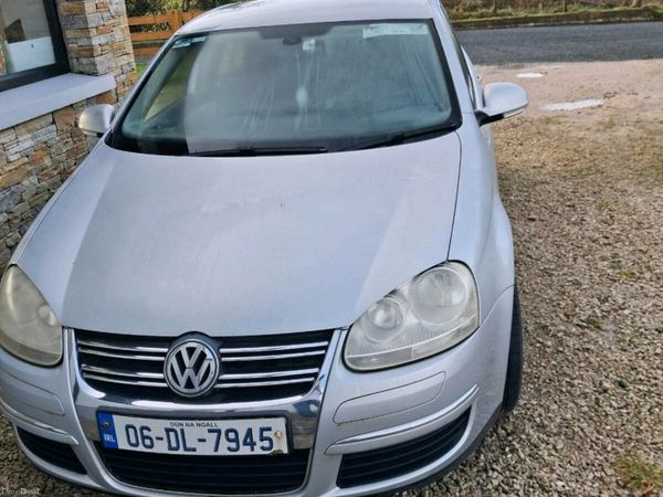 Volkswagen Jetta Saloon, Diesel, 2006, Silver