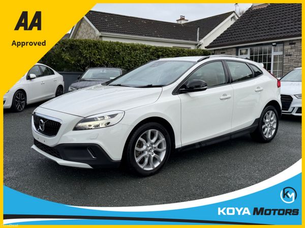 Volvo V40 Hatchback, Diesel, 2018, White