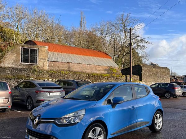 Renault Clio Hatchback, Petrol, 2014, Blue