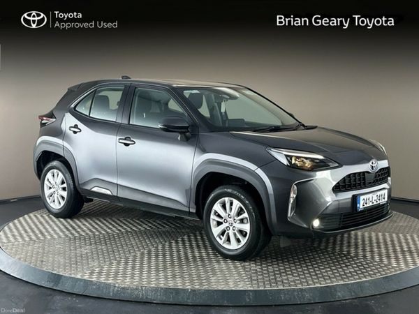 Toyota Yaris Cross Hatchback, Petrol Hybrid, 2024, Grey