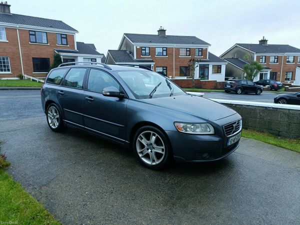 Volvo V50 Estate, Diesel, 2010, Grey