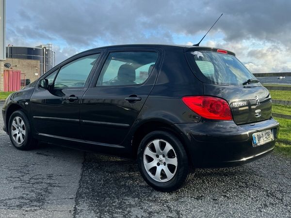 Peugeot 307 Hatchback, Petrol, 2008, Black