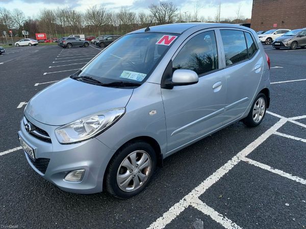 Hyundai i10 Hatchback, Petrol, 2014, Silver